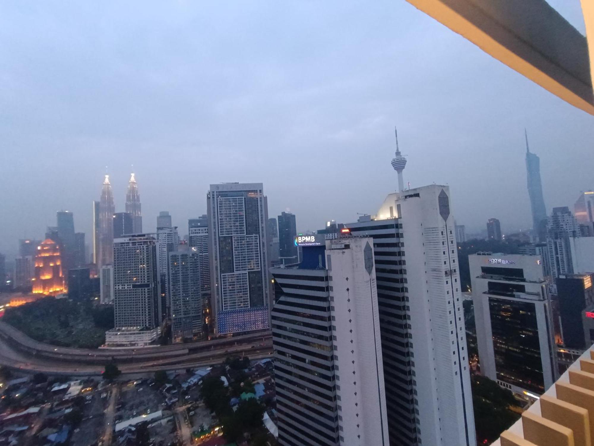 Cl 27A Insta Klcc View & Infinity Pool View Apartman Kuala Lumpur Kültér fotó