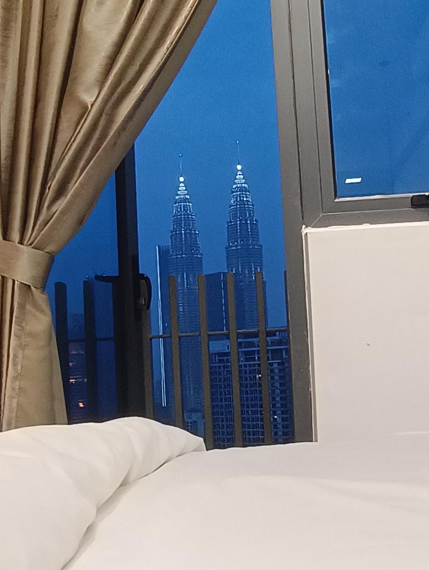 Cl 27A Insta Klcc View & Infinity Pool View Apartman Kuala Lumpur Kültér fotó